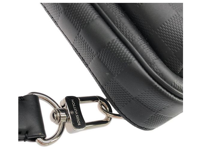 Borsa a tracolla Louis Vuitton Damier Infini Avenue Nero - vista 6