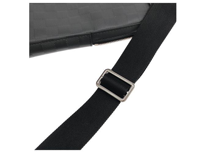 Borsa a tracolla Louis Vuitton Damier Infini Avenue Nero - vista 7