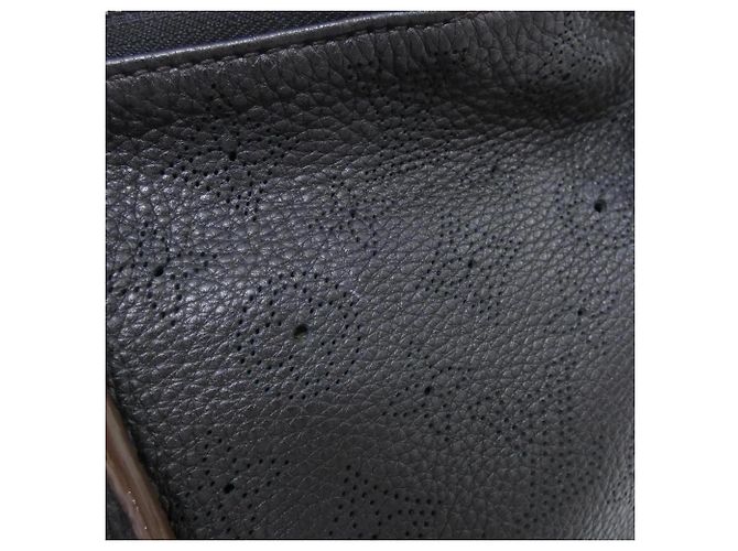 Borsa a tracolla Louis Vuitton Mahina Selene PM Nero - vista 3