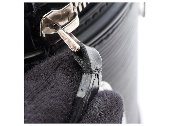 Borsa 2-Way Louis Vuitton Cannes Epi Noir Nero - vista 10