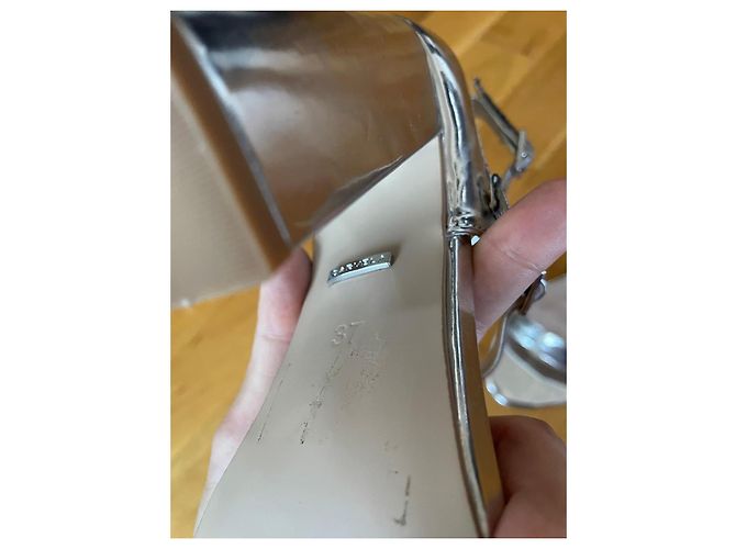 Carvela Kurt Geiger Sandalen mit Blockabsatz in Silber Metallic - Ansicht 8