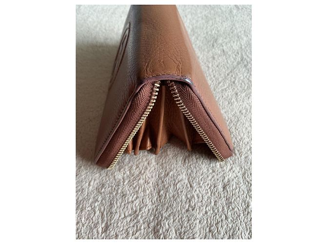 Cartera Gucci Soho zip around en piel marrón - vista 9