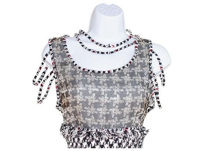 Chanel Tweed-Kleid mit Hahnentrittmuster Schwarz Weiß Rot - Ansicht 12
