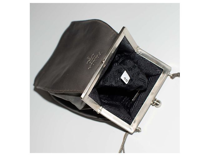 Prada Borsa a mano in pelle argentata con chiusura a bacetta Metallico - vista 10