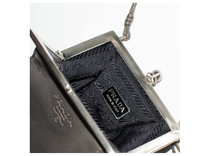 Prada Borsa a mano in pelle argentata con chiusura a bacetta Metallico - vista 9