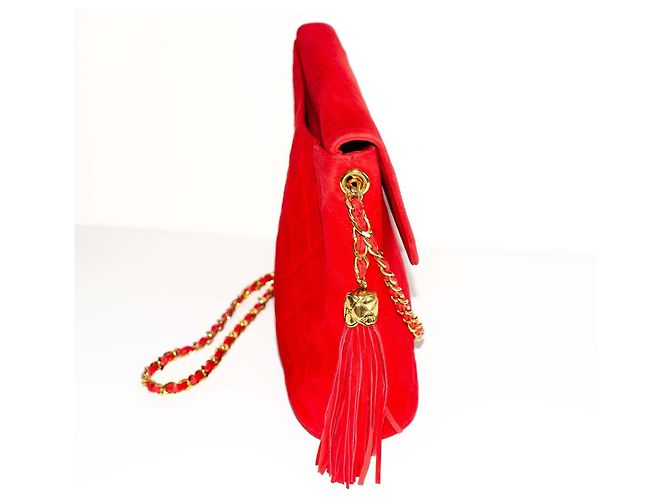 Chanel Classica Matelassé Borsa a Tracolla in Pelle Scamosciata Rossa con Nappa Rosso - vista 3