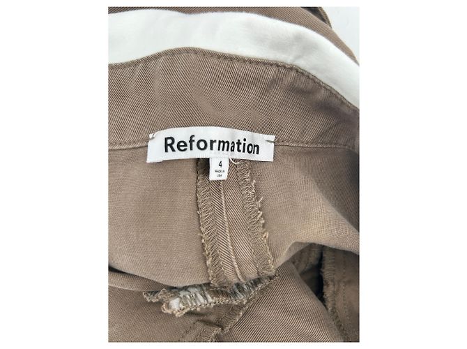 Pantalones beige Reformation - vista 3