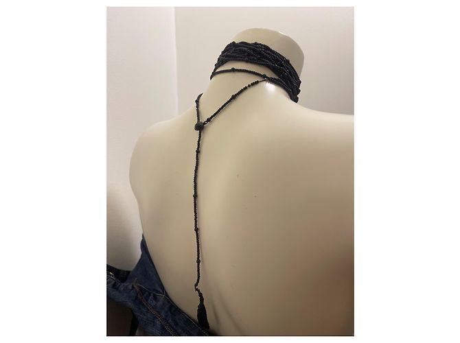 Collana Choker Gucci in Perle Nere con Pendente a Croce Nero - vista 3