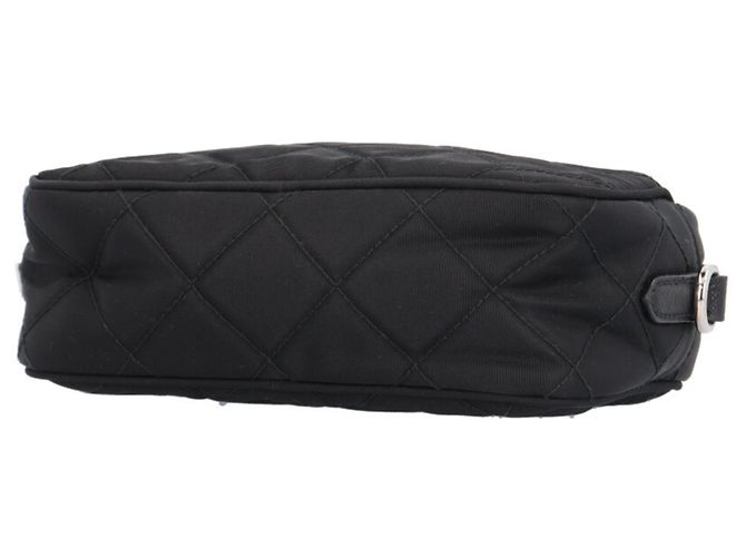 Prada gesteppte Schultertasche mit Kette Schwarz - Ansicht 6