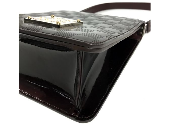 Louis Vuitton M92129 Damier Vernis Club Bag Rosso Porpora - vista 6