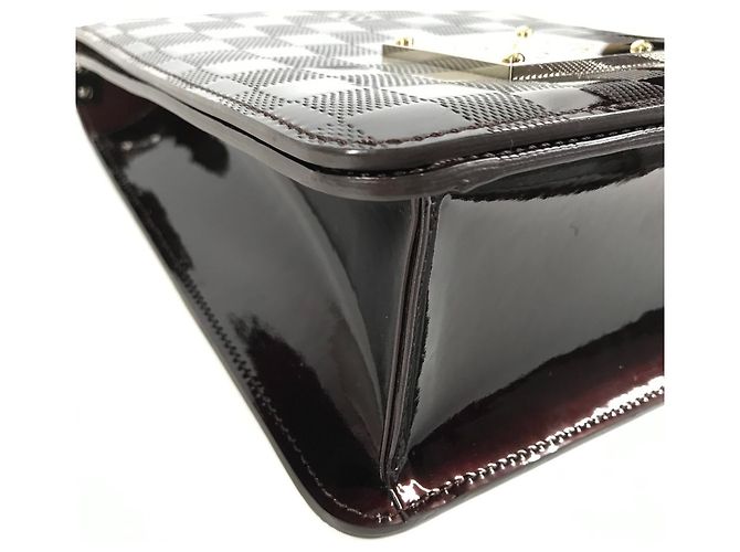 Louis Vuitton M92129 Damier Vernis Club Bag Rosso Porpora - vista 7