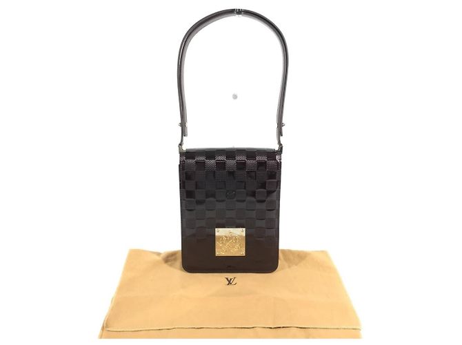 Louis Vuitton M92129 Damier Vernis Club Bag Rosso Porpora - vista 9