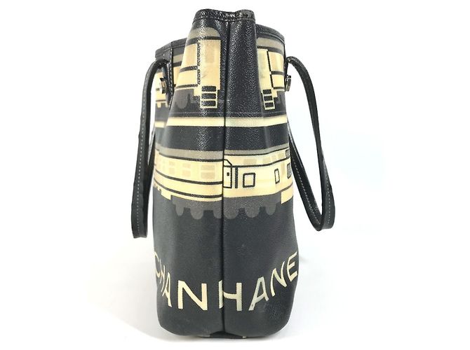 CHANEL Central Station Shoulder Bag Nero - vista 12