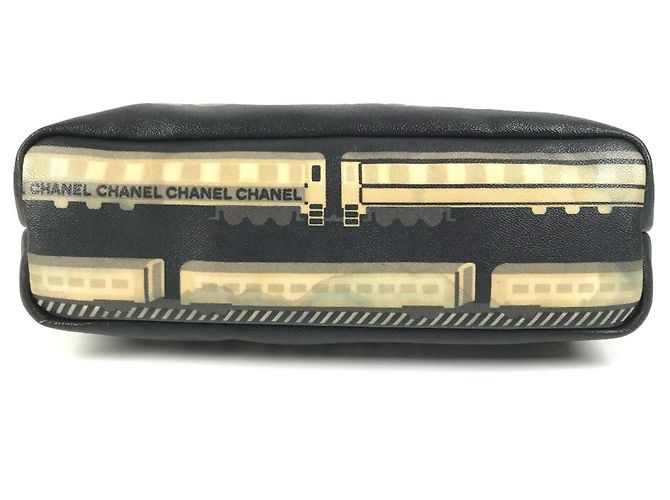 CHANEL Central Station Shoulder Bag Nero - vista 13