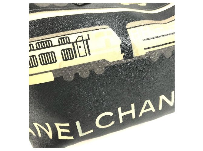 CHANEL Central Station Shoulder Bag Nero - vista 17