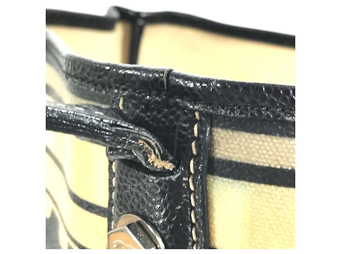CHANEL Central Station Shoulder Bag Nero - vista 3