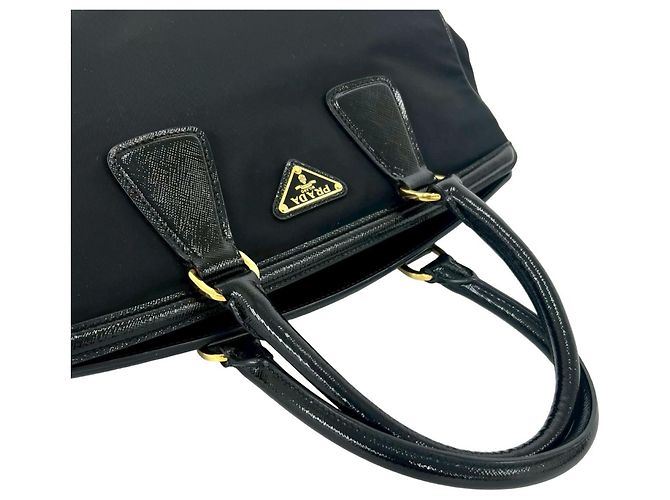 Mini borsa tote in nylon e pelle con placca logo triangolare nera Prada Nero - vista 4