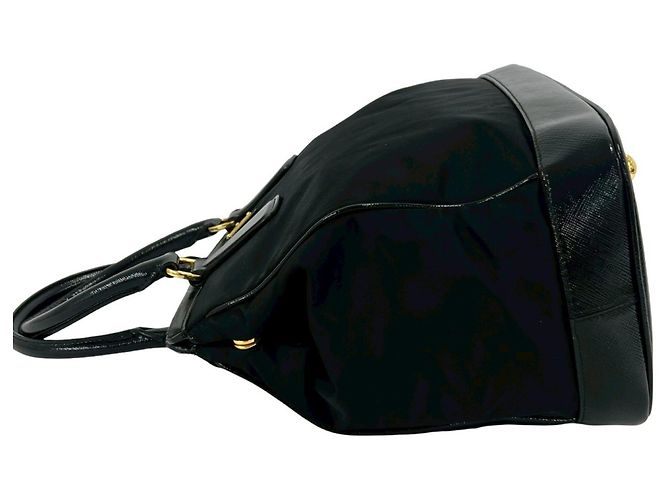 Mini borsa tote in nylon e pelle con placca logo triangolare nera Prada Nero - vista 5