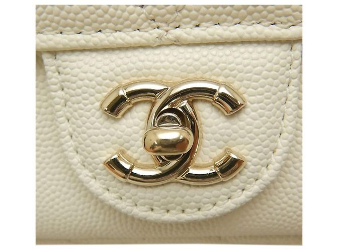 Borsa Chanel White CC Quilted Caviar Day Camera Bag Bianco Crudo - vista 12