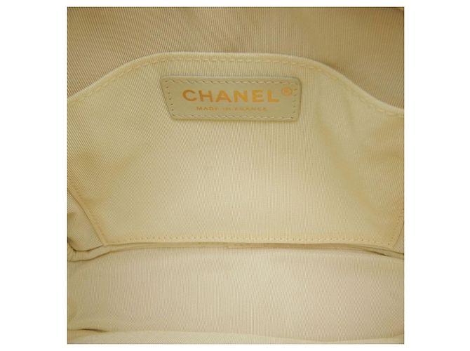 Borsa Chanel White CC Quilted Caviar Day Camera Bag Bianco Crudo - vista 8