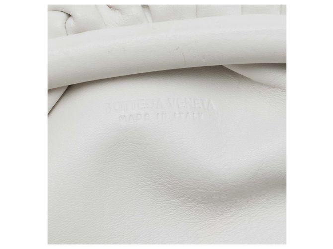Bottega Veneta White Lambskin The Mini Pouch Crossbody - vista 5