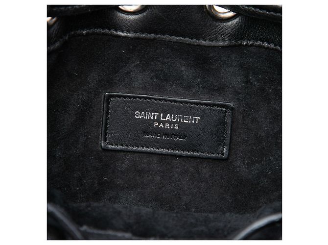 Borsa a secchiello Emmanuelle con borchie in pelle di vitello nera Small di Saint Laurent Nero - vista 5