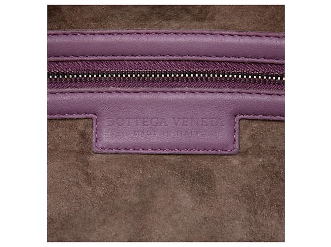 Borsa a tracolla Bottega Veneta Montaigne in nappa Intrecciato viola - vista 5