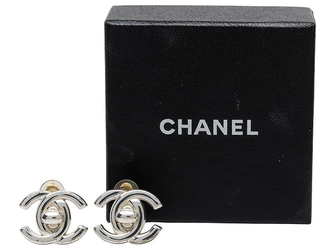 Orecchini a clip Chanel Silver CC Ottone con chiusura Turn Lock Argento - vista 4