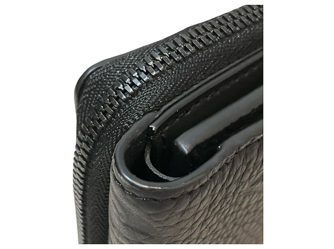Cartera Louis Vuitton Portefeuille Pilot Tri-Fold Negro - vista 9