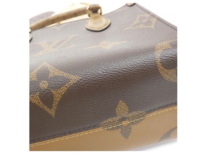 Borsa Louis Vuitton Monogram Giant OnTheGo PM Marrone Monogramma - vista 3