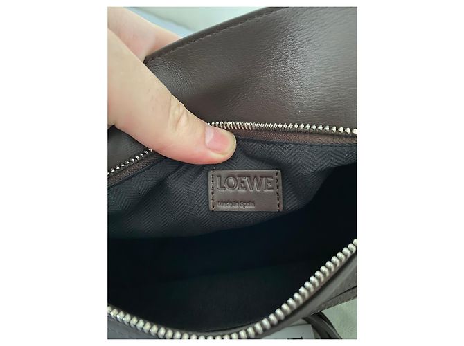 Loewe Puzzle Biker Handtasche aus braunem Leder - Ansicht 9