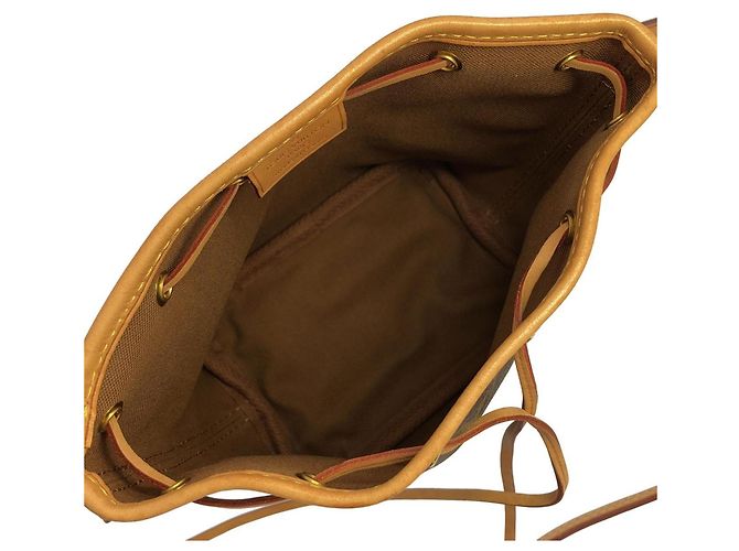 Noe Borsa a Spalla Louis Vuitton Monogram Nano Noé Marrone Monogramma - vista 8