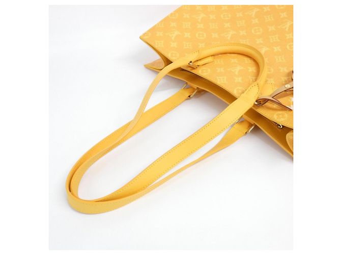 Bolsa Louis Vuitton Monogram Heritage Sac Plat 24H Amarelo Monograma - vista 5