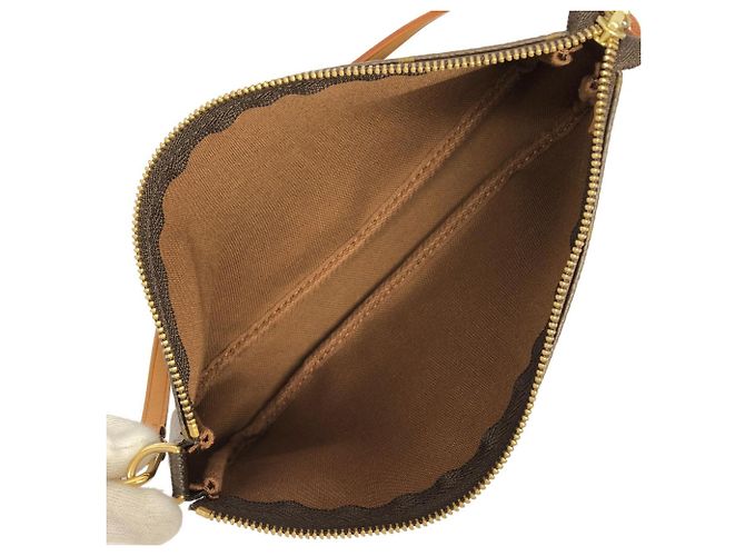Louis Vuitton Monogram Pochette Accessoires Marrone Monogramma - vue 8