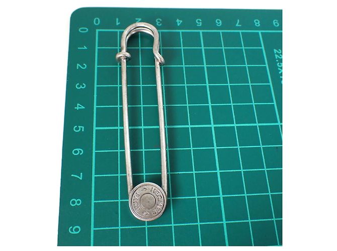 Hermès Broche Hermes Sellier plaquée or - vue 10