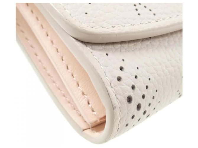 Louis Vuitton Mahina Floral Portefeuille Iris Compact Wallet Beige - vista 4