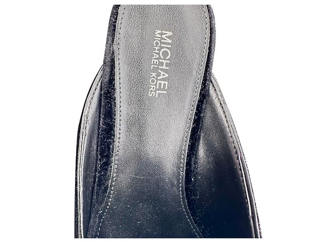 Mule Michael Kors con decorazioni in cristallo in velluto nero - vista 11