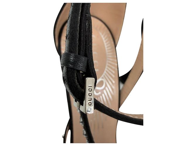 Sandali Gucci GG con decorazioni a stella in raso nero - vista 6