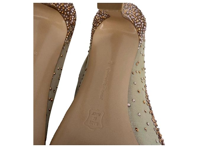 Gianvito Rossi Rania 105mm Strass-Pumps in Beige, Polyester - Ansicht 8