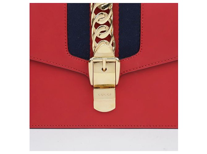 Gucci Piccola borsa a tracolla in pelle Sylvie Rossa Rosso - vista 2