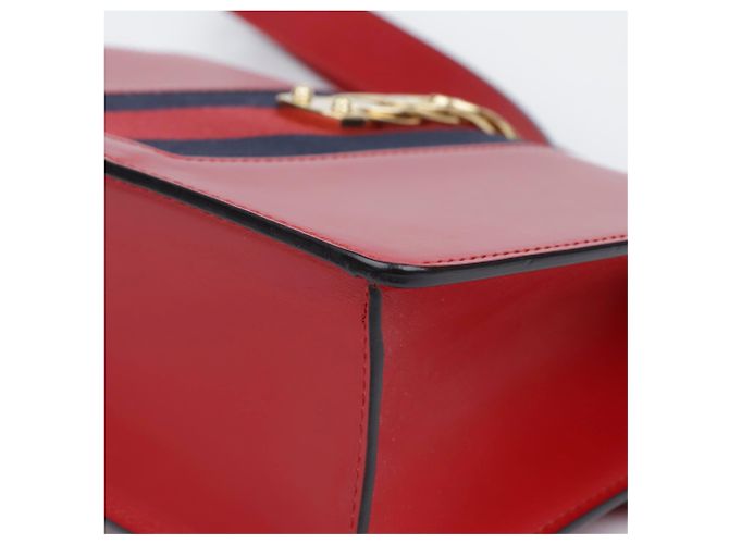 Gucci Piccola borsa a tracolla in pelle Sylvie Rossa Rosso - vista 9