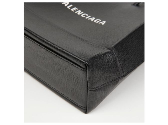 Balenciaga Borsa Tote in pelle North South XXS Nera Nero - vista 7