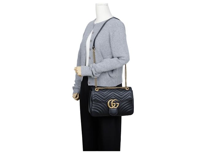 Gucci Borsa a tracolla GG Marmont Matelassé in pelle Medium con catena Nero - vista 12