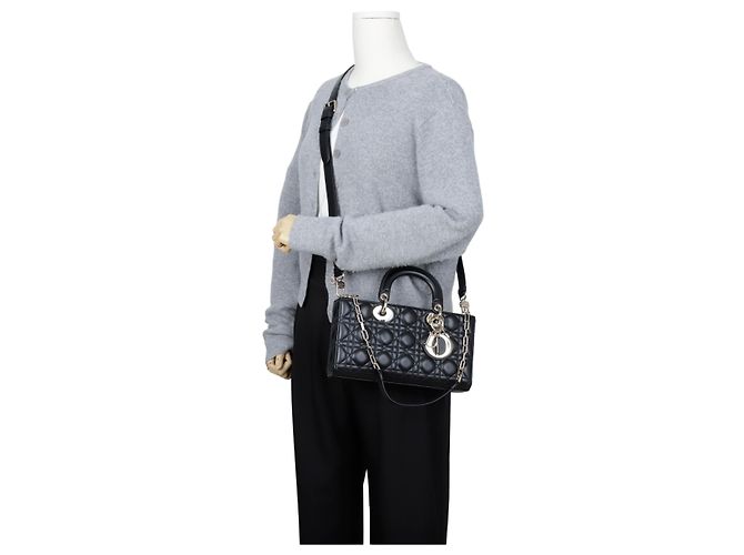 Borsa Lady Dior Medium Cannage in agnello nero - vista 11