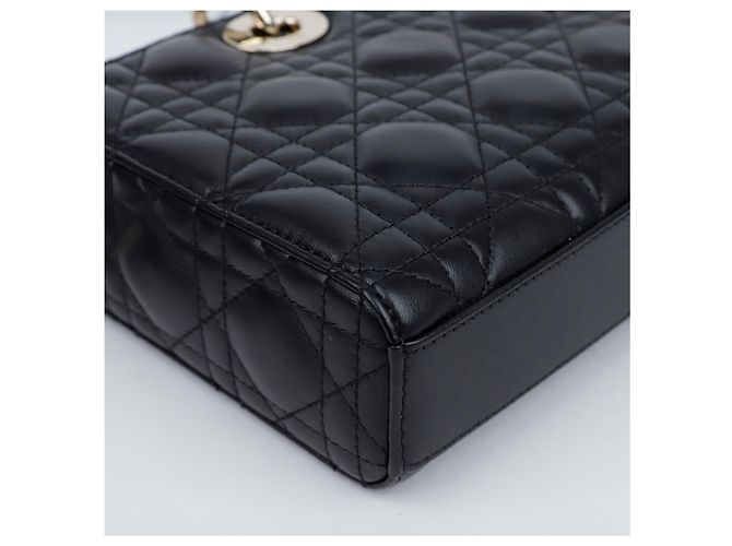 Borsa Lady Dior Medium Cannage in agnello nero - vista 5