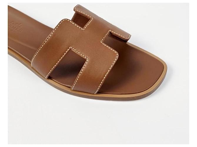Hermès Sandali e Ciabatte da Donna Oro D'oro - vista 11