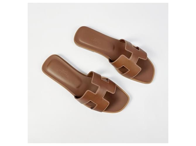 Hermès Sandali e Ciabatte da Donna Oro D'oro - vista 7