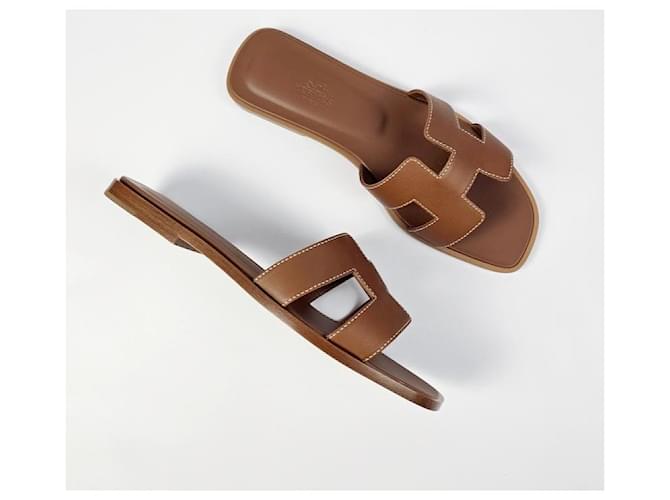 Hermès Sandali e Ciabatte da Donna Oro D'oro - vista 9