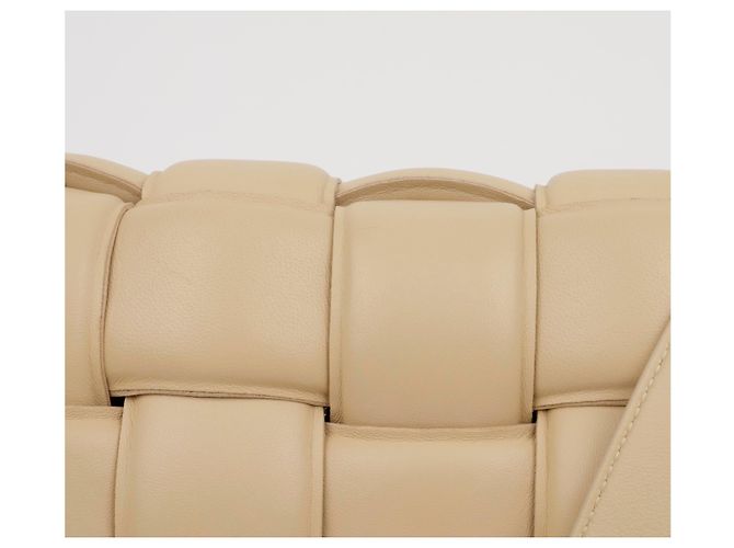 Bottega Veneta Borsa a tracolla imbottita Cassette Marrone - vista 6
