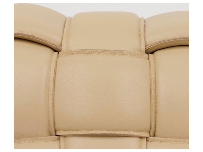 Bottega Veneta Borsa a tracolla imbottita Cassette Marrone - vista 7